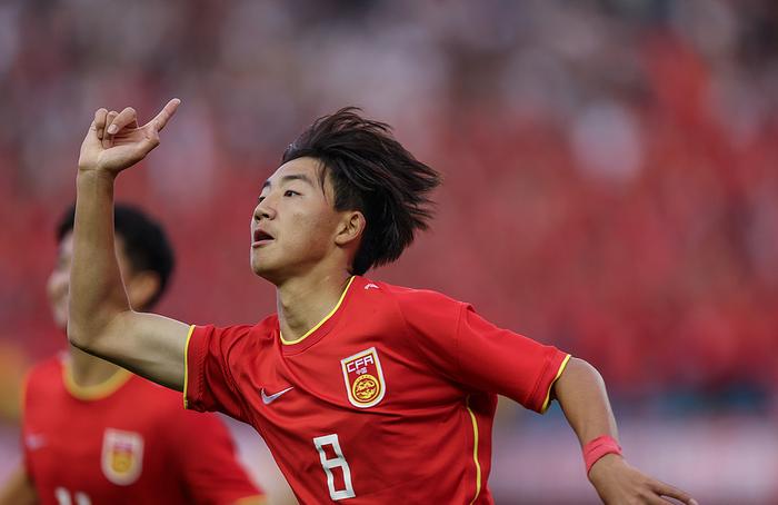 U16国足首发出炉！连换4人，邝兆镭搭档万项帅惟浩，卢琦政替补