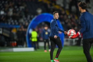 乐鱼vip-斯基拉：佩尼亚准备续约至2027年，随后巴萨将把他租借给科莫